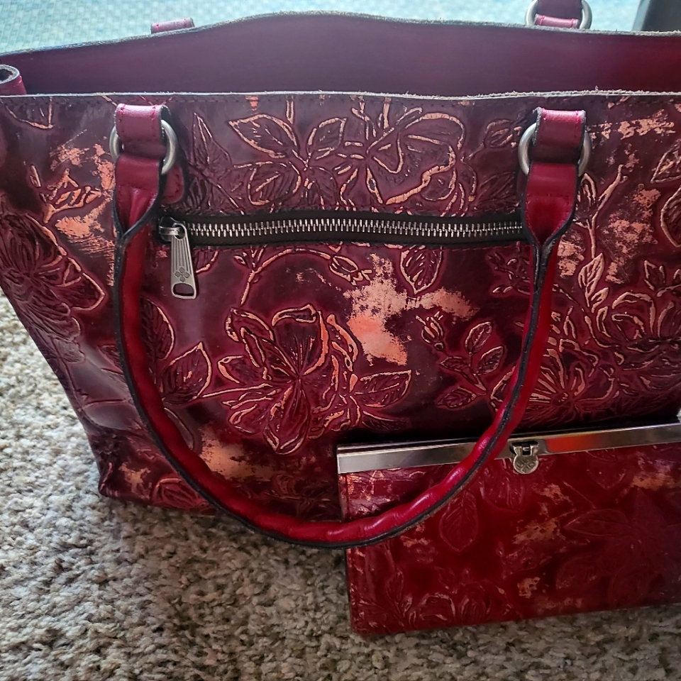 Gorgeous Patricia Nash Zancona Berry Red Bag And Matching Wallet